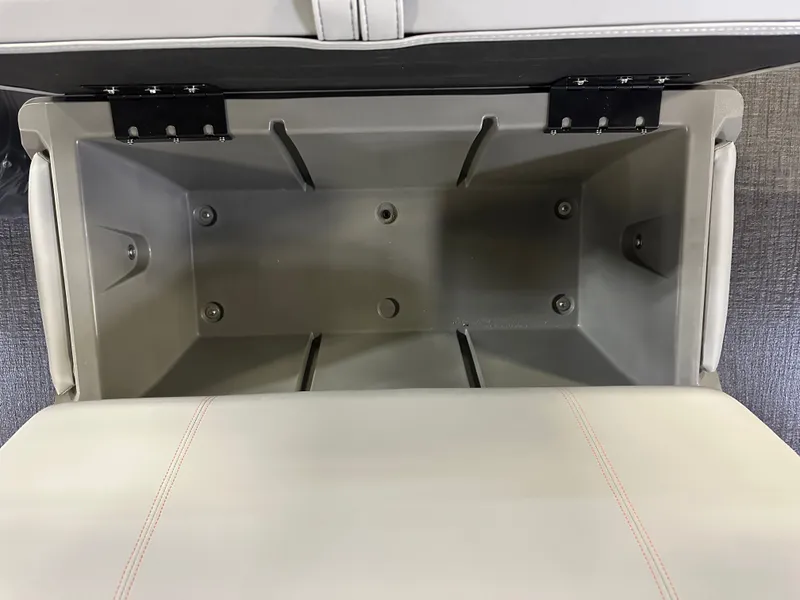 Slide: The Image of Tahoe Geofish CRF 2585 Tritoon & 225HP Outboard 2025 - 22