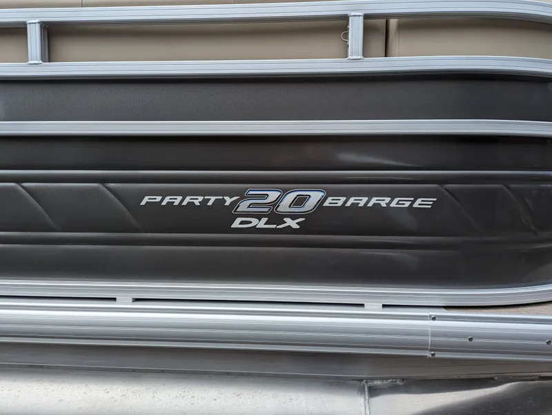 Slide: The Image of Sun Tracker Party Barge 20 DLX 2026 - 8