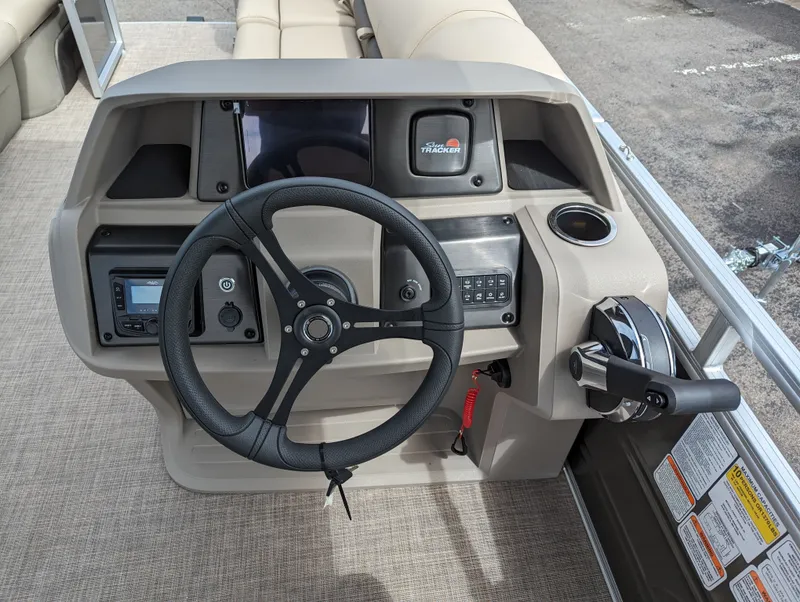 Slide: The Image of Sun Tracker Party Barge 20 DLX 2026 - 9