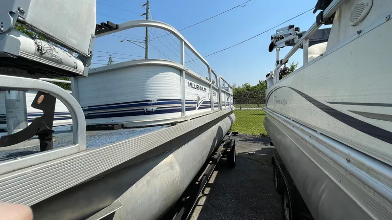 Slide: The Image of Odyssey 2102 MILLENIUM Tow and Go 2001 - 3