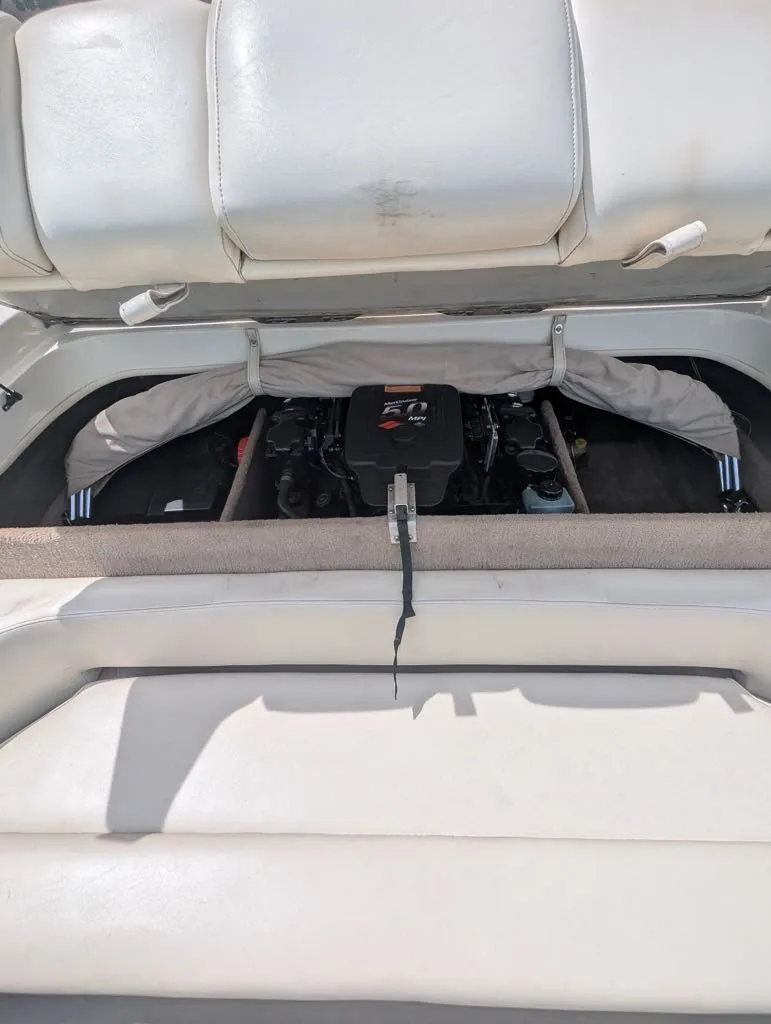 Slide: The Image of Stingray 220 LX 2002 - 11