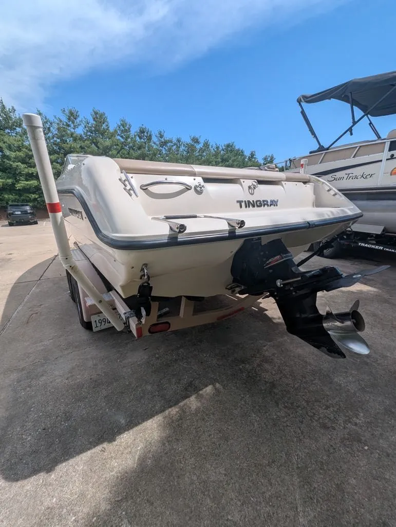 Slide: The Image of Stingray 220 LX 2002 - 5