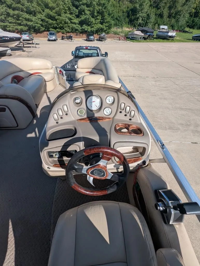 Slide: The Image of Sun Tracker Party Barge 22 2008 - 3