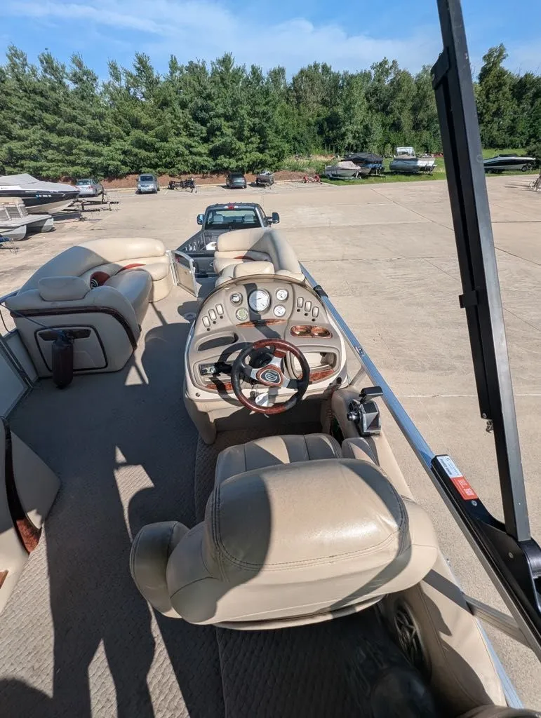 Slide: The Image of Sun Tracker Party Barge 22 2008 - 7