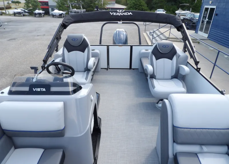 Slide: The Image of Veranda Vista Sport 20 2025 - 17