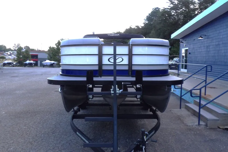 Slide: The Image of Veranda Vista Sport 20 2025 - 3