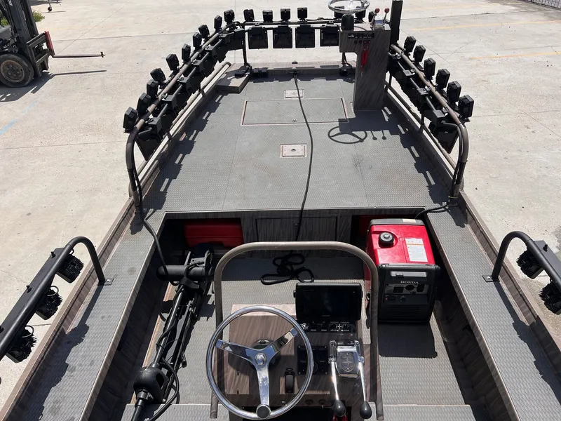 Slide: The Image of Gator-Tail 20x60 2014 - 3