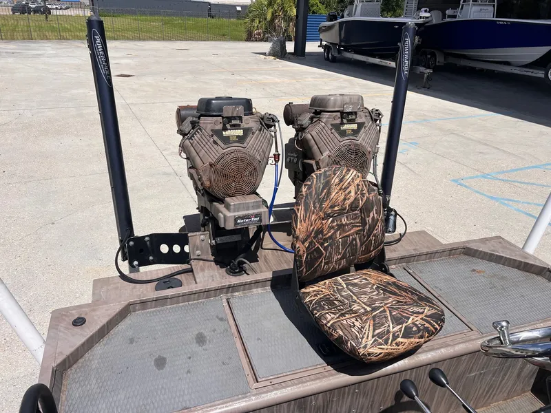 Slide: The Image of Gator-Tail 20x60 2014 - 7