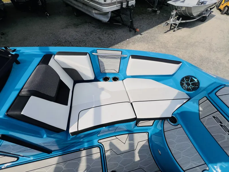 Slide: The Image of Yamaha 222XD 2023 - 10