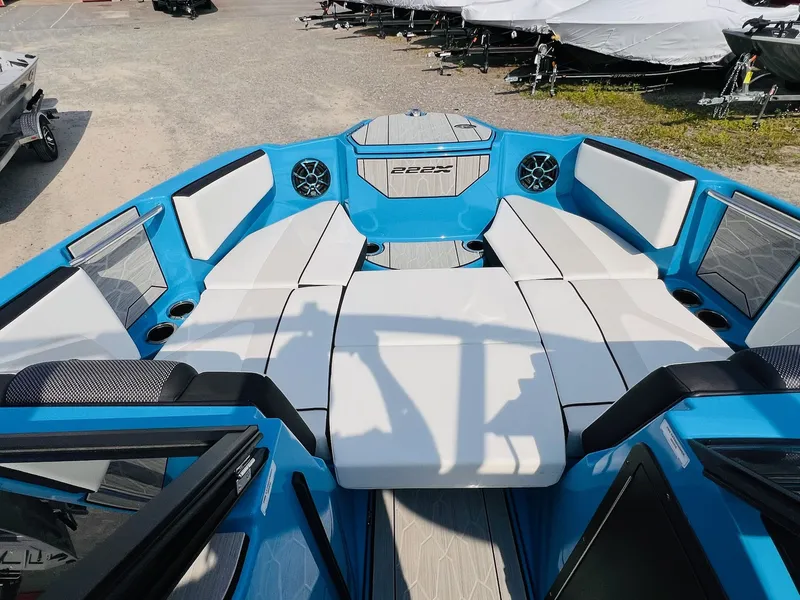 Slide: The Image of Yamaha 222XD 2023 - 30