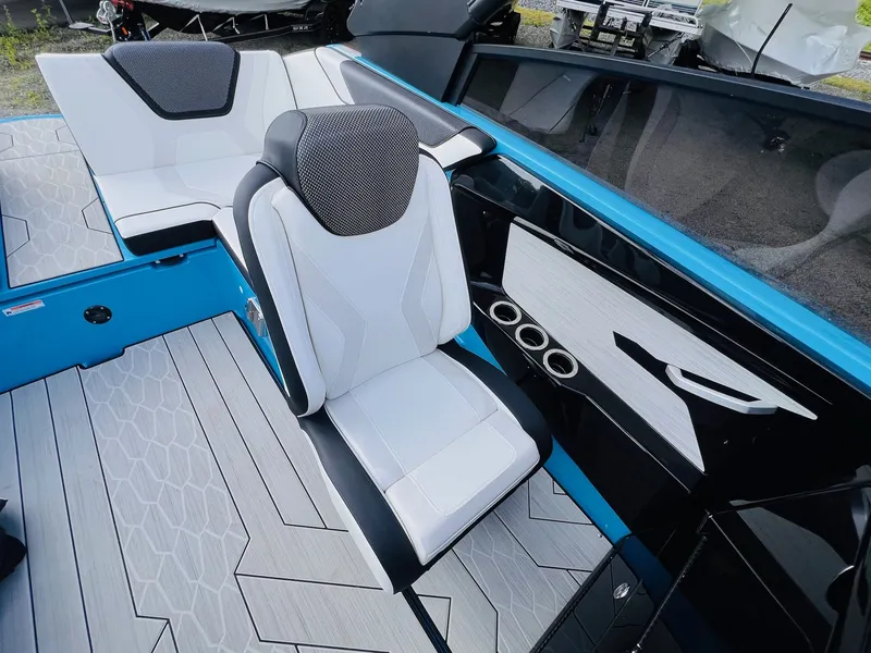 Slide: The Image of Yamaha 222XD 2023 - 7