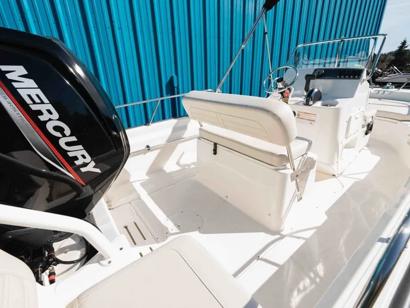Slide: The Image of Boston Whaler 170 Montauk 2025 - 4
