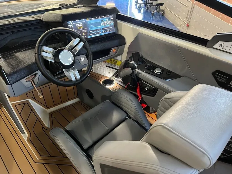 Slide: The Image of Nautique Super Air Nautique G23 2026 - 8