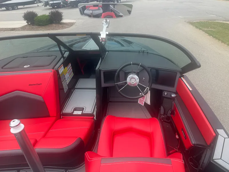 Slide: The Image of MasterCraft ProStar 2024 - 12