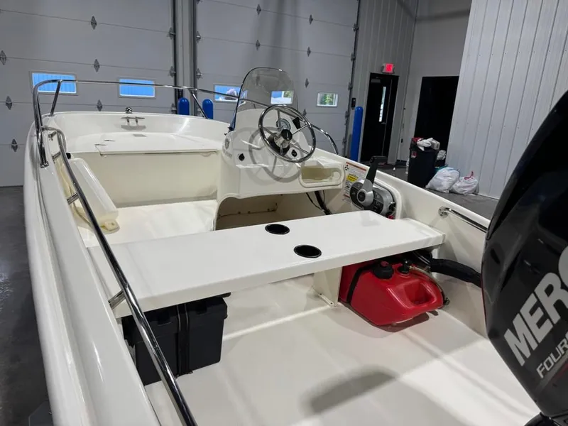 Slide: The Image of Boston Whaler 13 Super Sport 2018 - 7
