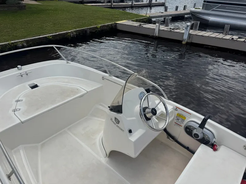 Slide: The Image of Boston Whaler 13 Super Sport 2018 - 8