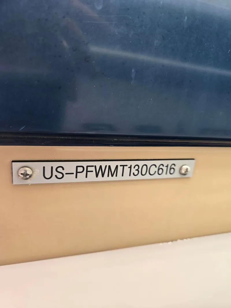 Slide: The Image of Four Winns 210 2016 - 26