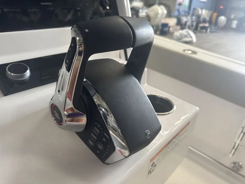 Slide: The Image of Sportsman Heritage 261 Center Console 2026 - 10