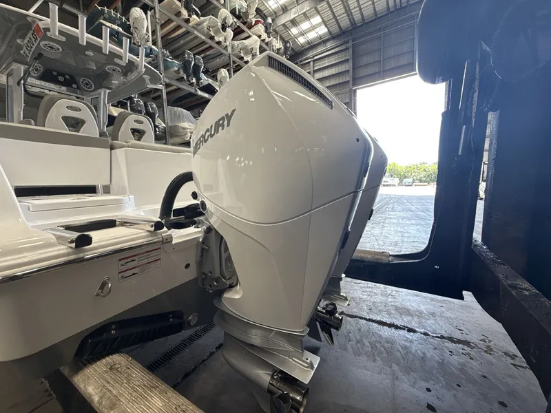 Slide: The Image of Sportsman Heritage 261 Center Console 2026 - 18