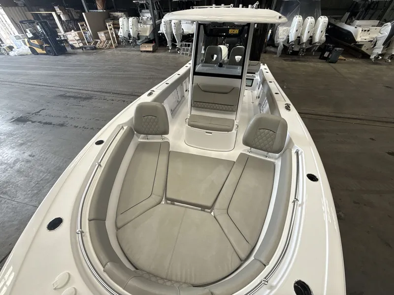 Slide: The Image of Sportsman Heritage 261 Center Console 2026 - 9
