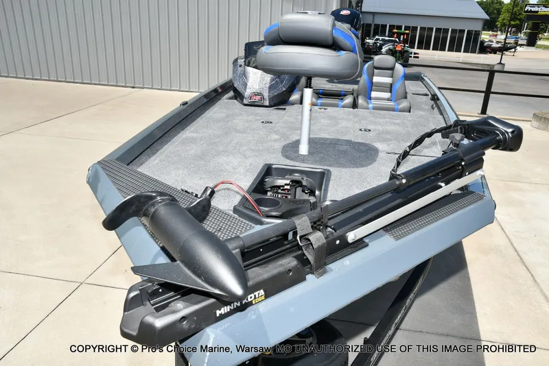 Slide: The Image of Ranger RT188 w/115HP Mercury Pro-XS 2026 - 24