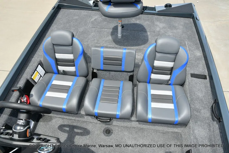 Slide: The Image of Ranger RT188 w/115HP Mercury Pro-XS 2026 - 47