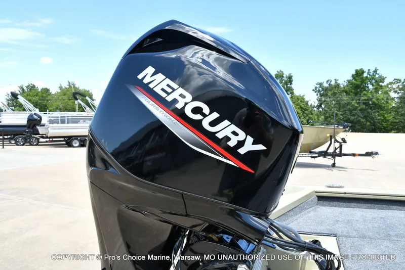 Slide: The Image of Tracker Pro Team 175 Crappie Edition 2026 - 19