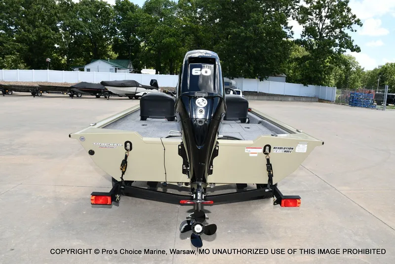 Slide: The Image of Tracker Pro Team 175 Crappie Edition 2026 - 20