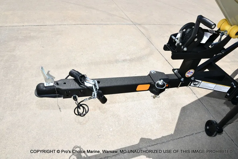 Slide: The Image of Tracker Pro Team 175 Crappie Edition 2026 - 26