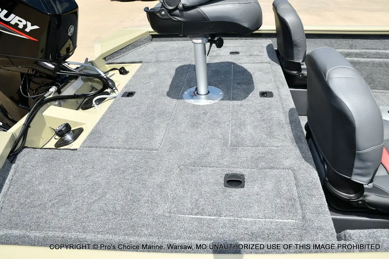 Slide: The Image of Tracker Pro Team 175 Crappie Edition 2026 - 31