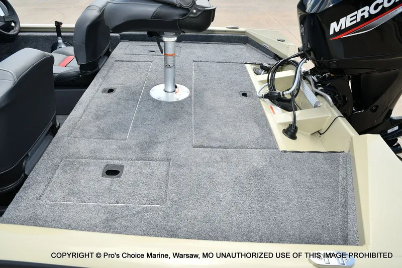 Slide: The Image of Tracker Pro Team 175 Crappie Edition 2026 - 34