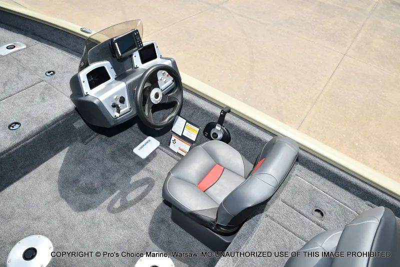 Slide: The Image of Tracker Pro Team 175 Crappie Edition 2026 - 36