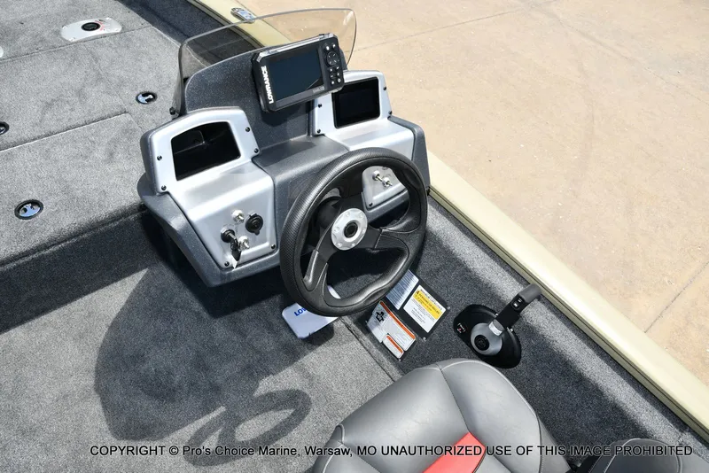 Slide: The Image of Tracker Pro Team 175 Crappie Edition 2026 - 37