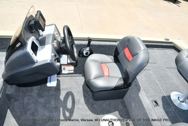 Slide: The Image of Tracker Pro Team 175 Crappie Edition 2026 - 38