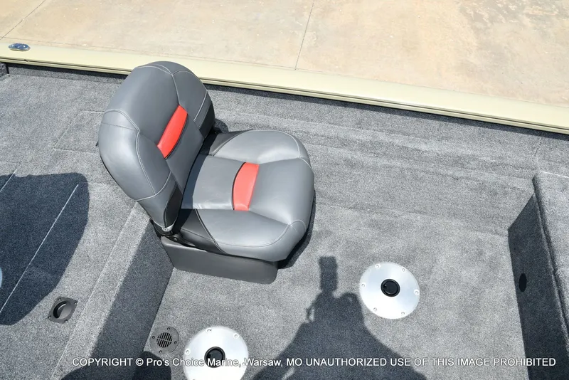 Slide: The Image of Tracker Pro Team 175 Crappie Edition 2026 - 40