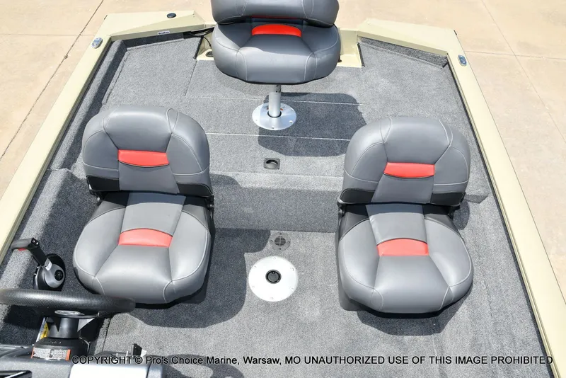 Slide: The Image of Tracker Pro Team 175 Crappie Edition 2026 - 46