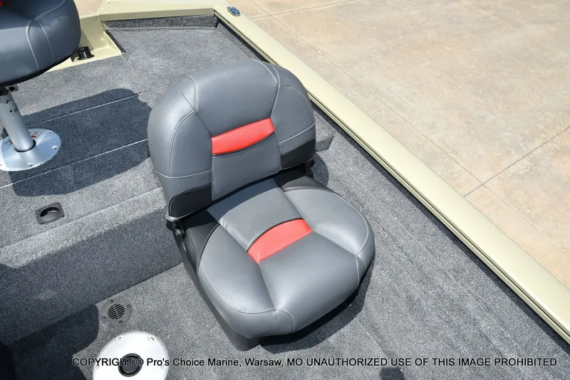 Slide: The Image of Tracker Pro Team 175 Crappie Edition 2026 - 48