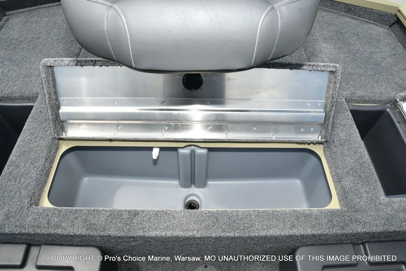 Slide: The Image of Tracker Pro Team 175 Crappie Edition 2026 - 62