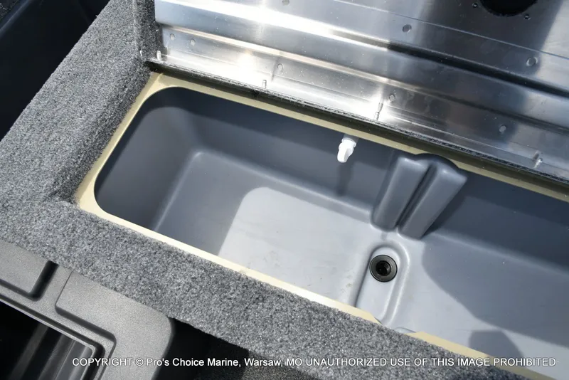 Slide: The Image of Tracker Pro Team 175 Crappie Edition 2026 - 63