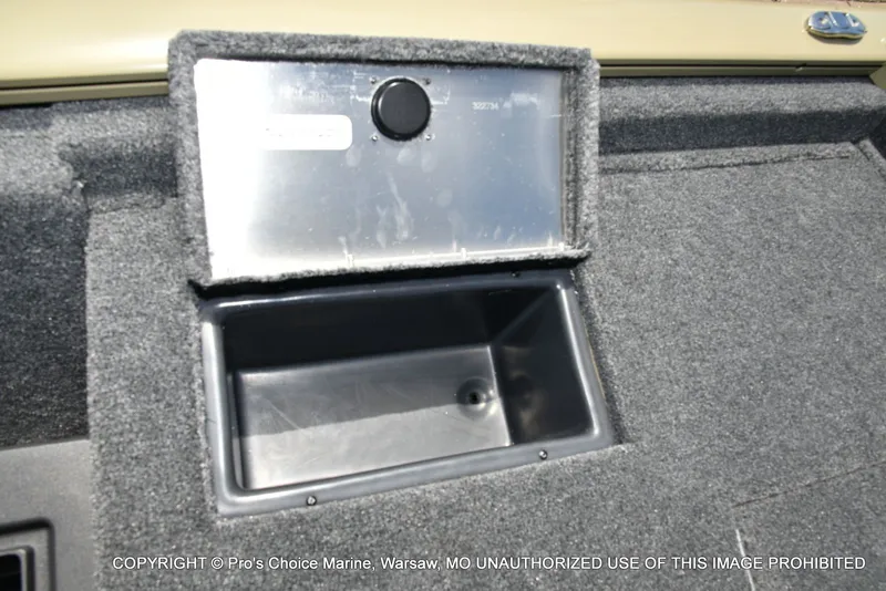 Slide: The Image of Tracker Pro Team 175 Crappie Edition 2026 - 65