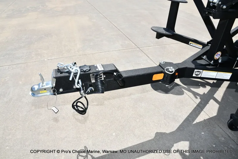 Slide: The Image of Tracker Targa V-18 WT 2026 - 24