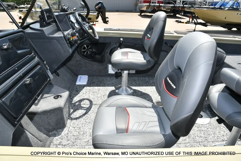 Slide: The Image of Tracker Targa V-18 WT 2026 - 31