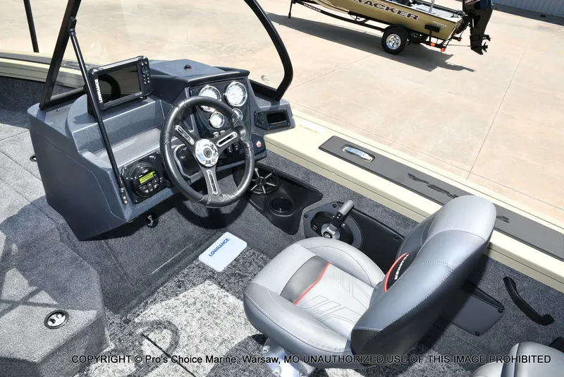 Slide: The Image of Tracker Targa V-18 WT 2026 - 34