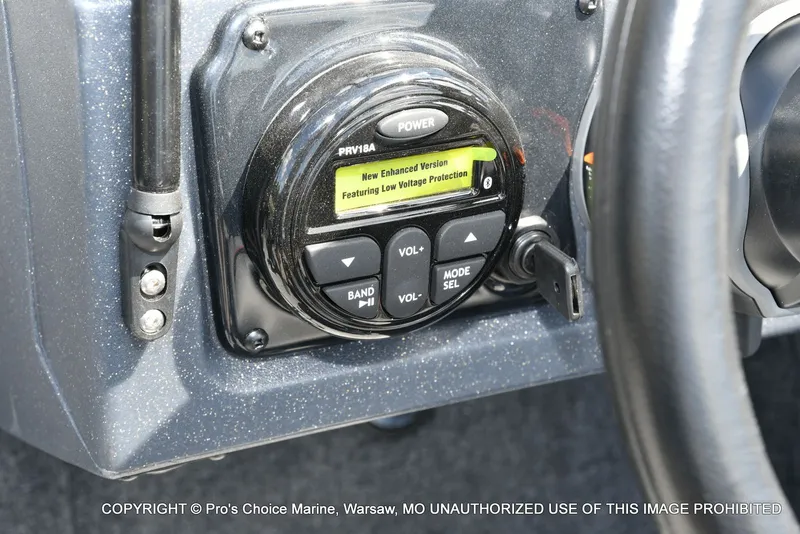 Slide: The Image of Tracker Targa V-18 WT 2026 - 36