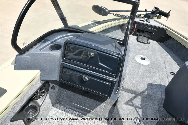 Slide: The Image of Tracker Targa V-18 WT 2026 - 41