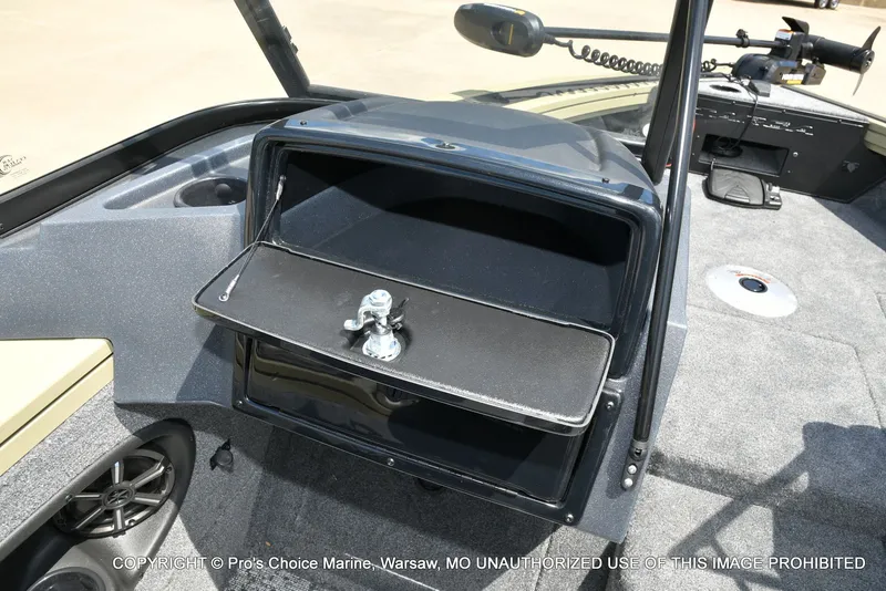 Slide: The Image of Tracker Targa V-18 WT 2026 - 43