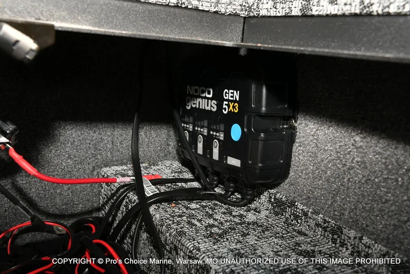 Slide: The Image of Tracker Targa V-18 WT 2026 - 51