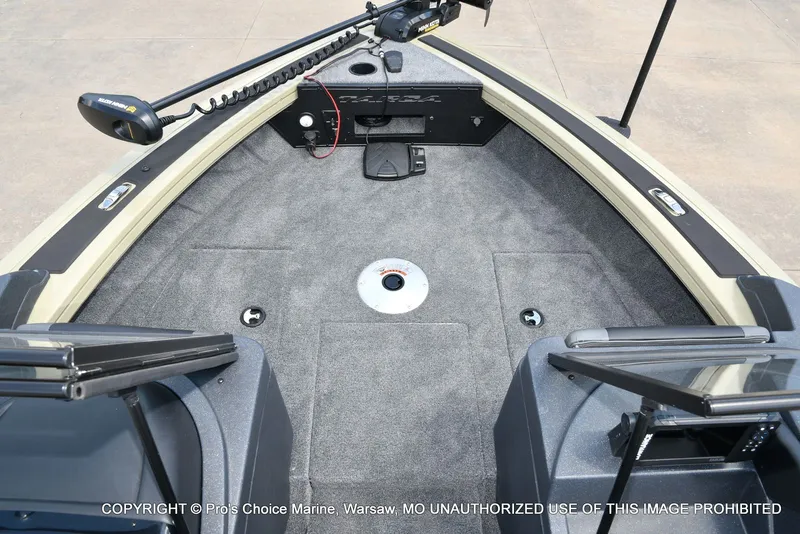 Slide: The Image of Tracker Targa V-18 WT 2026 - 52