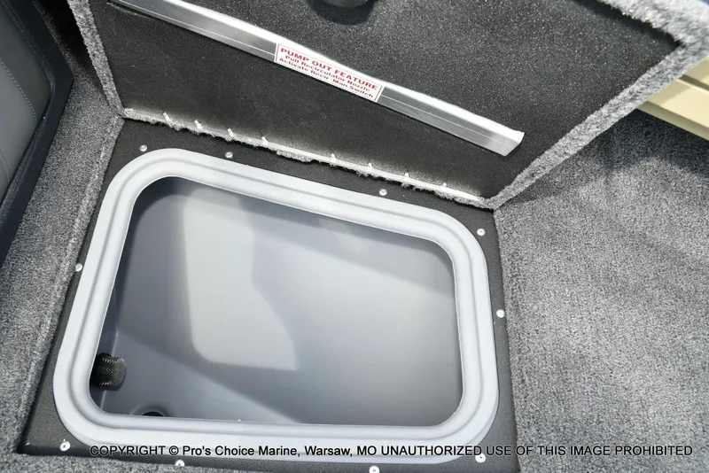 Slide: The Image of Tracker Targa V-18 WT 2026 - 58