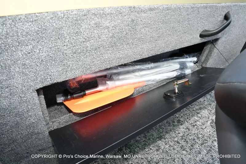 Slide: The Image of Tracker Targa V-18 WT 2026 - 72